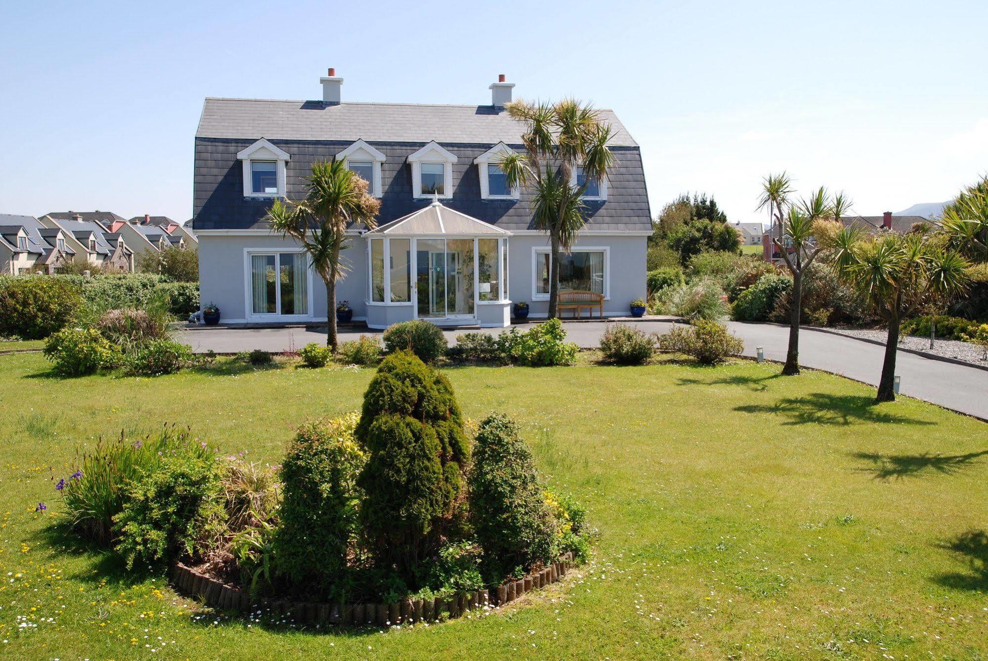 Bed & Breakfast Klondyke House 3*